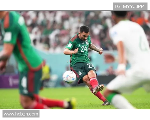 足球巨星以膝盖精准拍球技惊四座瞬间展现完美控制力